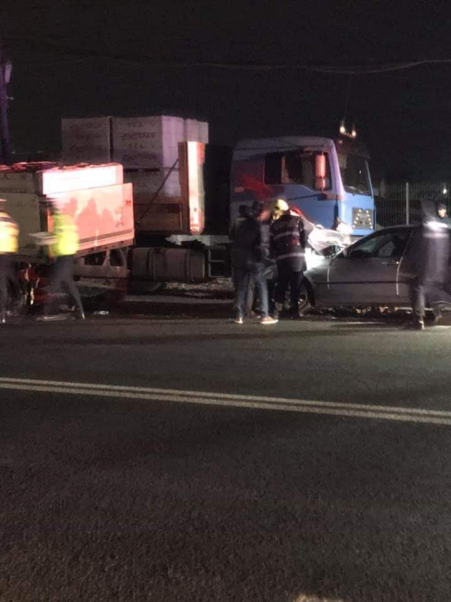 Accident cu patru răniţi ”la patru benzi”