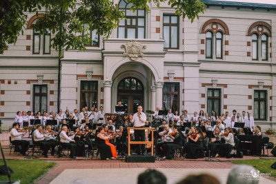 "Rapsodie Dunării", un regal vocal-simfonic cu intrare gratuită