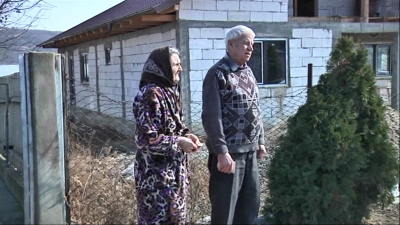 500 de pensionari din Tîrgu Bujor, lăsaţi fără banii de înmormântare de un CAR