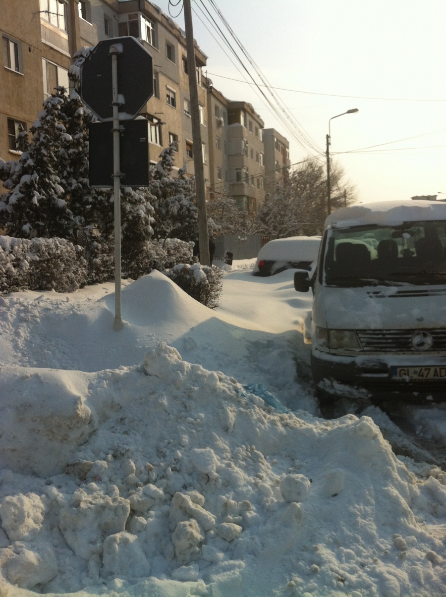 Amenzi pentru parcarea ilegalã a mașinilor
