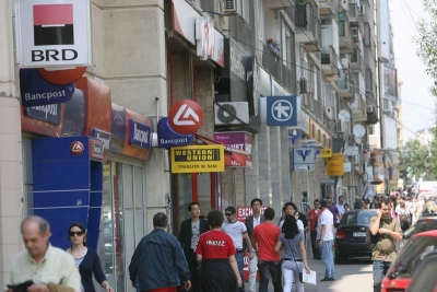 Doar un român din 12 mai are încredere în sistemul bancar