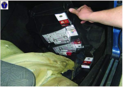 Þigări şi maşini de contrabandă plus amenzi de 30.000 de lei