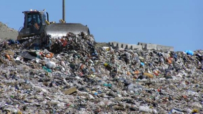 România a reciclat 1% din deşeurile municipale în 2012, fiind pe ultimul loc în UE