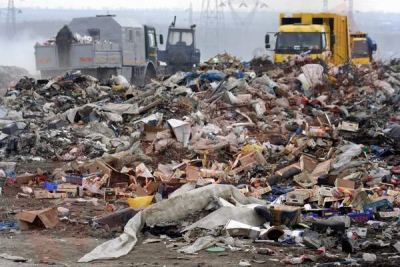 Bruxellesul presează România să îşi rezolve problema legată de gropile de gunoi