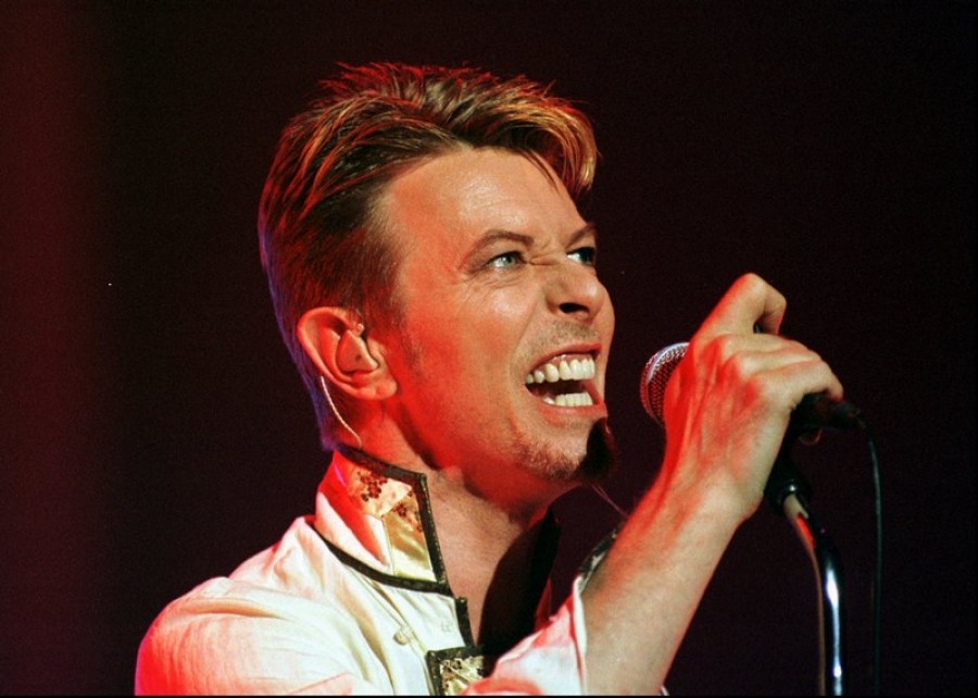 Noi înregistrări cu David Bowie se lansează după trei ani de la moartea cântăreţului