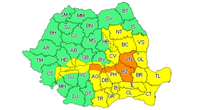 COD PORTOCALIU de ninsori abundente şi viscol lângă Galaţi