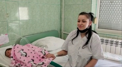 Fetiţă născută la Maternitatea "Buna Vestire" din Galați de o refugiată din Nikolaev