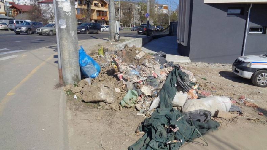 Amenzi usturătoare pentru firmele de construcţii care nu şi-au strâns mizeria