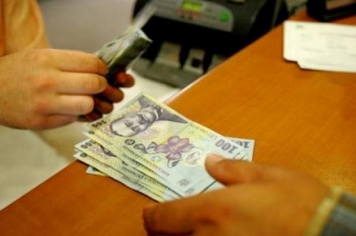 Condamnări simbolice în dosarul creditelor bancare obţinute cu acte false