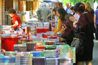 Festivalul de Carte aduce în faţa cititorilor personalităţile marcante ale culturii române