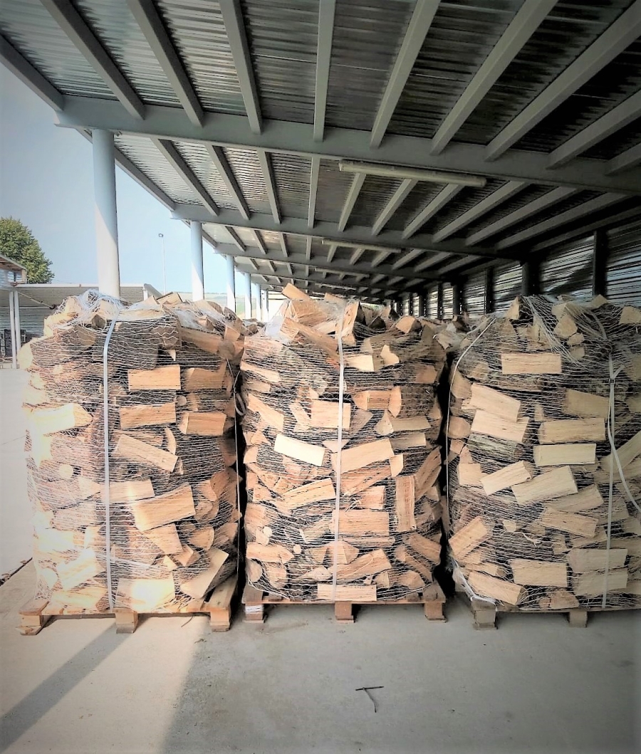 Romsilva adoptă măsuri pentru majorarea volumului de lemn pentru foc oferit populaţiei
