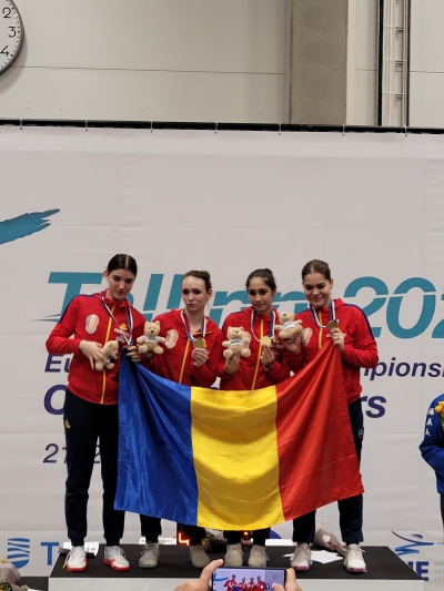 Aur european pentru echipa de sabie cadete a României