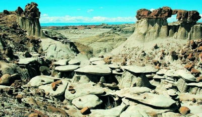 Peisajul excepţional din Bisti Badlands