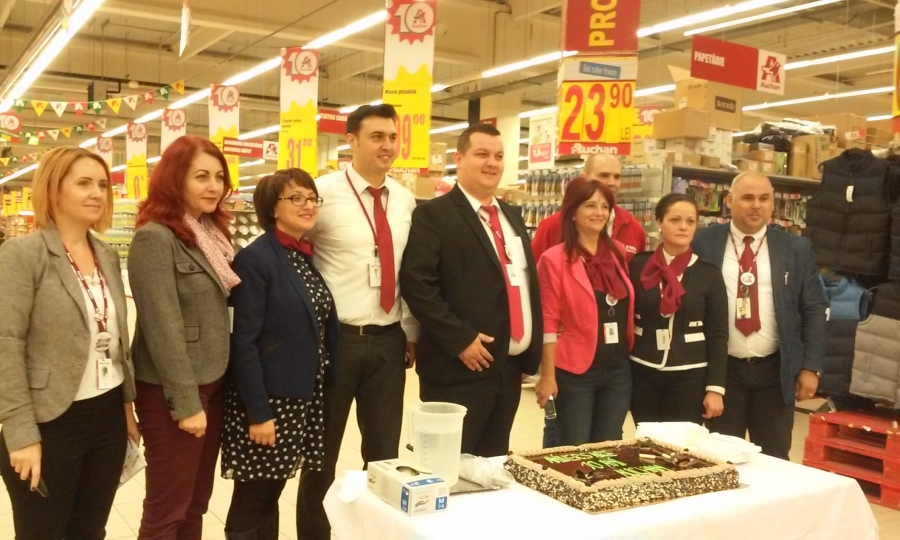 Auchan sărbătoreşte alături de clienţi 10 Ani de Diferenţă cu Plus