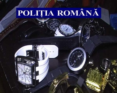 Spărgători prinşi cu focuri de armă după ce nu au oprit la stop