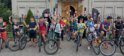 30 de copii din Liești și Bucești, pelerini pe bicicletă în vacanța de vară