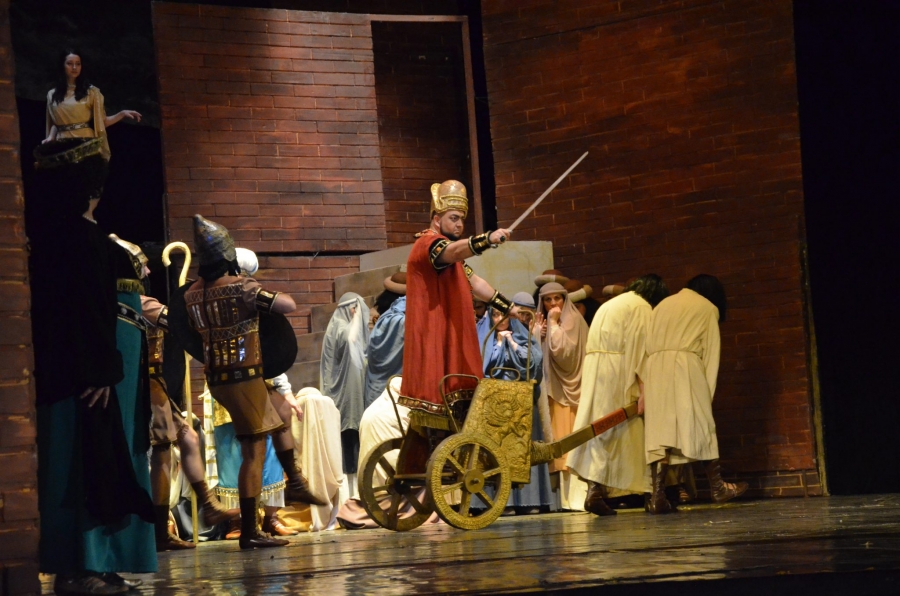 „Nabucco” în aer liber, la finalul stagiunii Teatrului Muzical