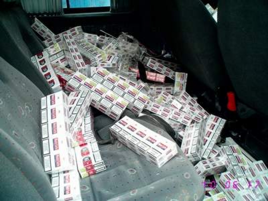 Sfârşit de săptămână la frontieră: ţigări şi alcool de contrabandă