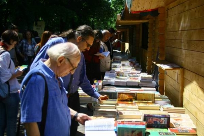 Mâine începe Festivalul Naţional al Cărţii „Axis Libri”
