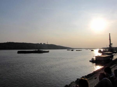 Măsuri pentru deschiderea navigaţiei pe Dunăre pe timp de noapte