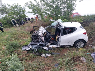 Tragedie: Familie moartă în accident (FOTO)