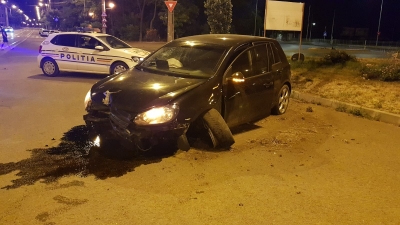 Impact între două autoturisme, unul fiind înmatriculat în Ucraina