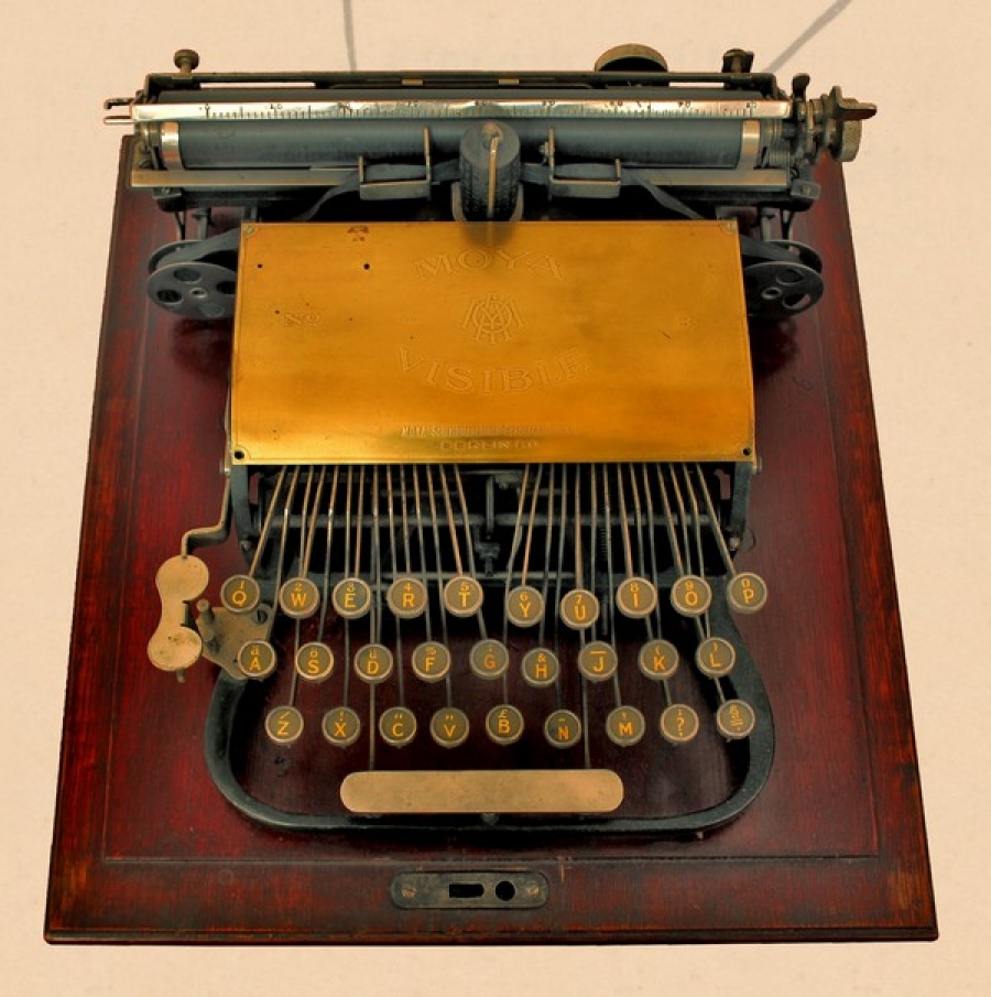 De la taste la tastatură: Expoziţie dedicată „Zilei maşinii de scris“, la Muzeul de Istorie Galaţi