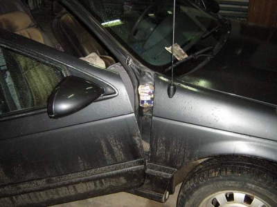 Un autocar, două maşini şi 3.000 de ţigări - capturi la Vama gălăţeană