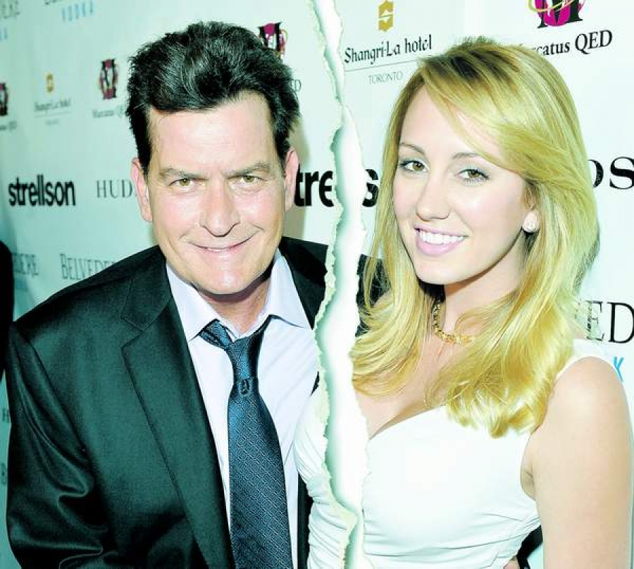 Charlie Sheen şi iubita sa, Brett Rossi, se despart cu câteva săptămâni înainte de nuntă