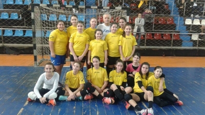 Junioarele 4 de la CSM sunt campioanele Galaţiului şi braţ la braţ cu Handbal Art, United şi CSS se califică la Euroregiune