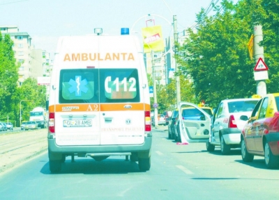 I-a explodat spray-ul în faţă