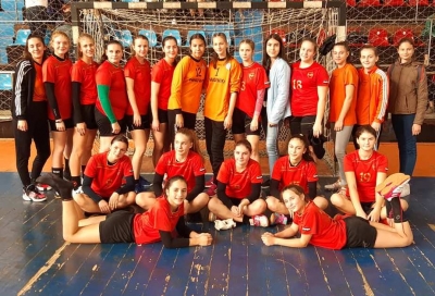 Junioarele 3 de la Handbal Art şi CSM Galaţi au reuşit calificarea în Grupa Valoare