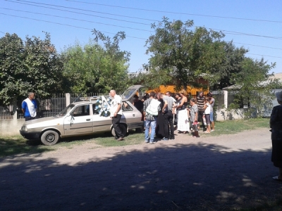 Şi-au îngropat copilul, dar încă nu ştiu ce l-a ucis