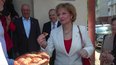 Familia Regală, în vizită la Crucea Roşie Galaţi