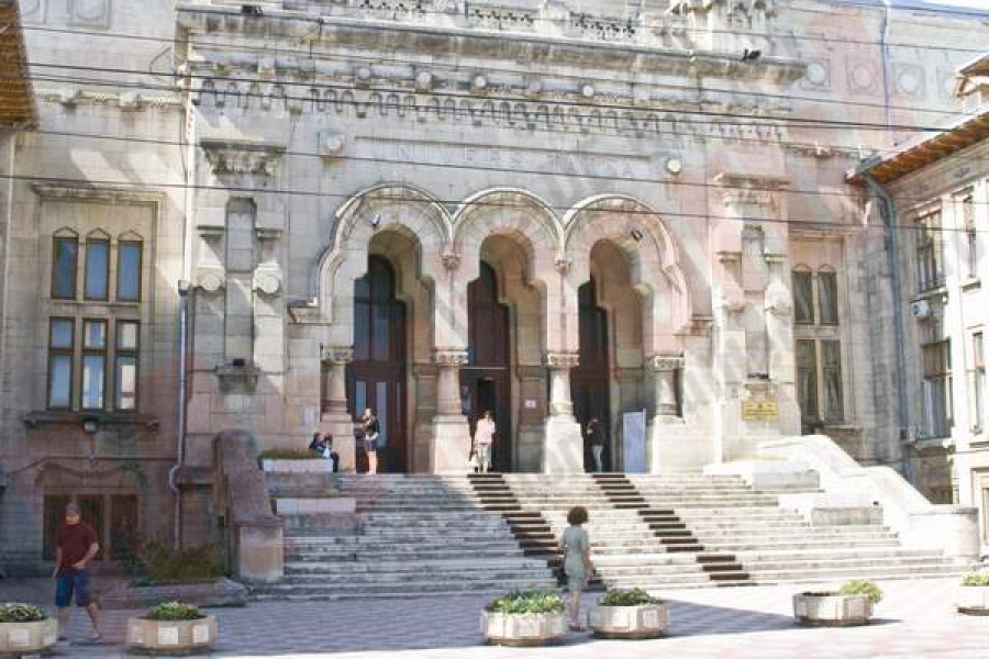 Universitatea „Dunărea de Jos” îşi restrânge aria de licenţă cu 17 specializări