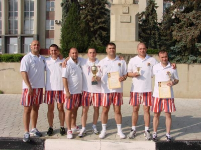 Poliţiştii fotbalişti ai Regiunii 1 IPA Galaţi au urcat pe locul întâi