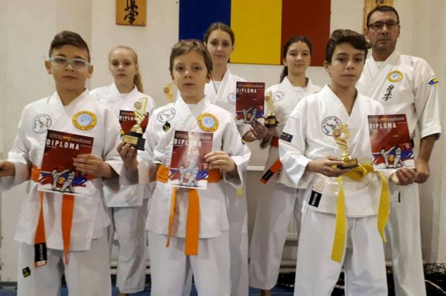 Gălăţenii de la Sakura Kiai s-au umplut de medalii la Cupa României