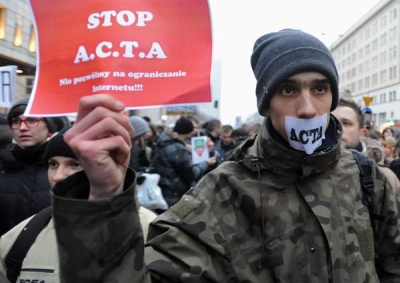 Parlamentul European a primit o petiţie contra ACTA semnată de 2,5 milioane de persoane