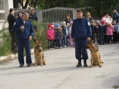 Cu grădiniţa la poliţie