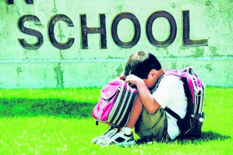 Fobia şcolară a copilului – refuzul de a mai merge la şcoală