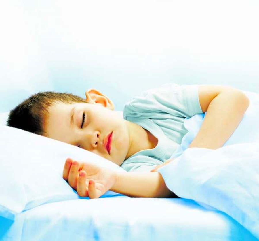 Copiilor le sunt necesare 10-11 ore de somn pe zi