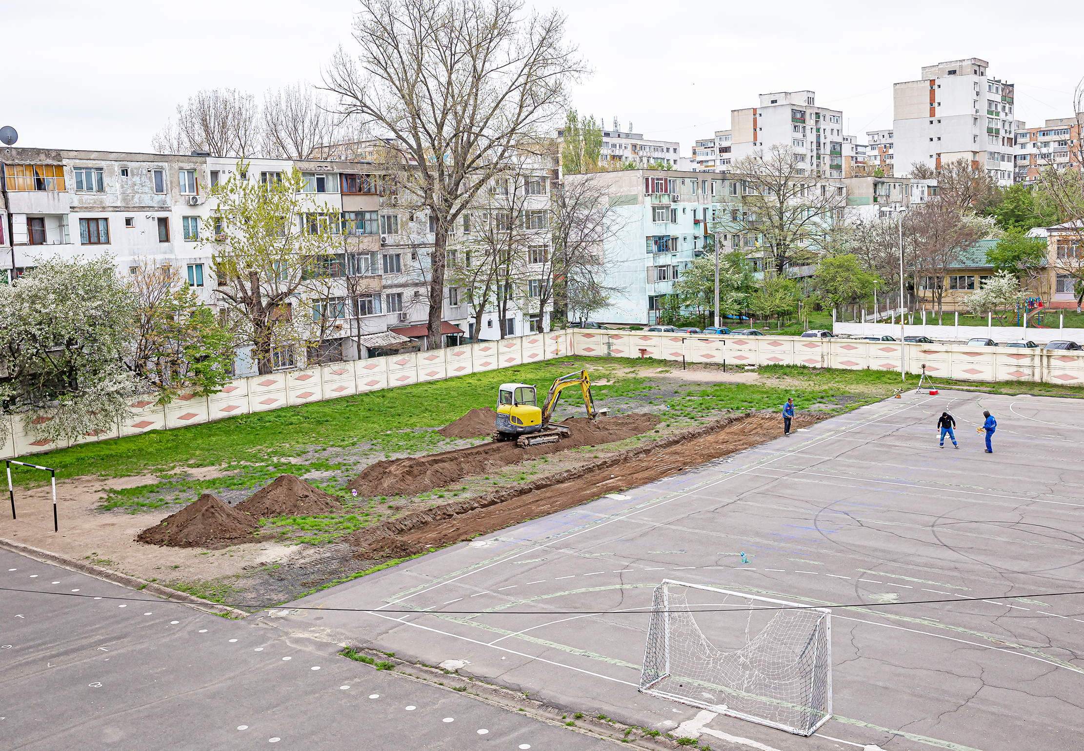 FOTO: Au început lucrările pentru sala de sport modernă de la Şcoala nr. 22