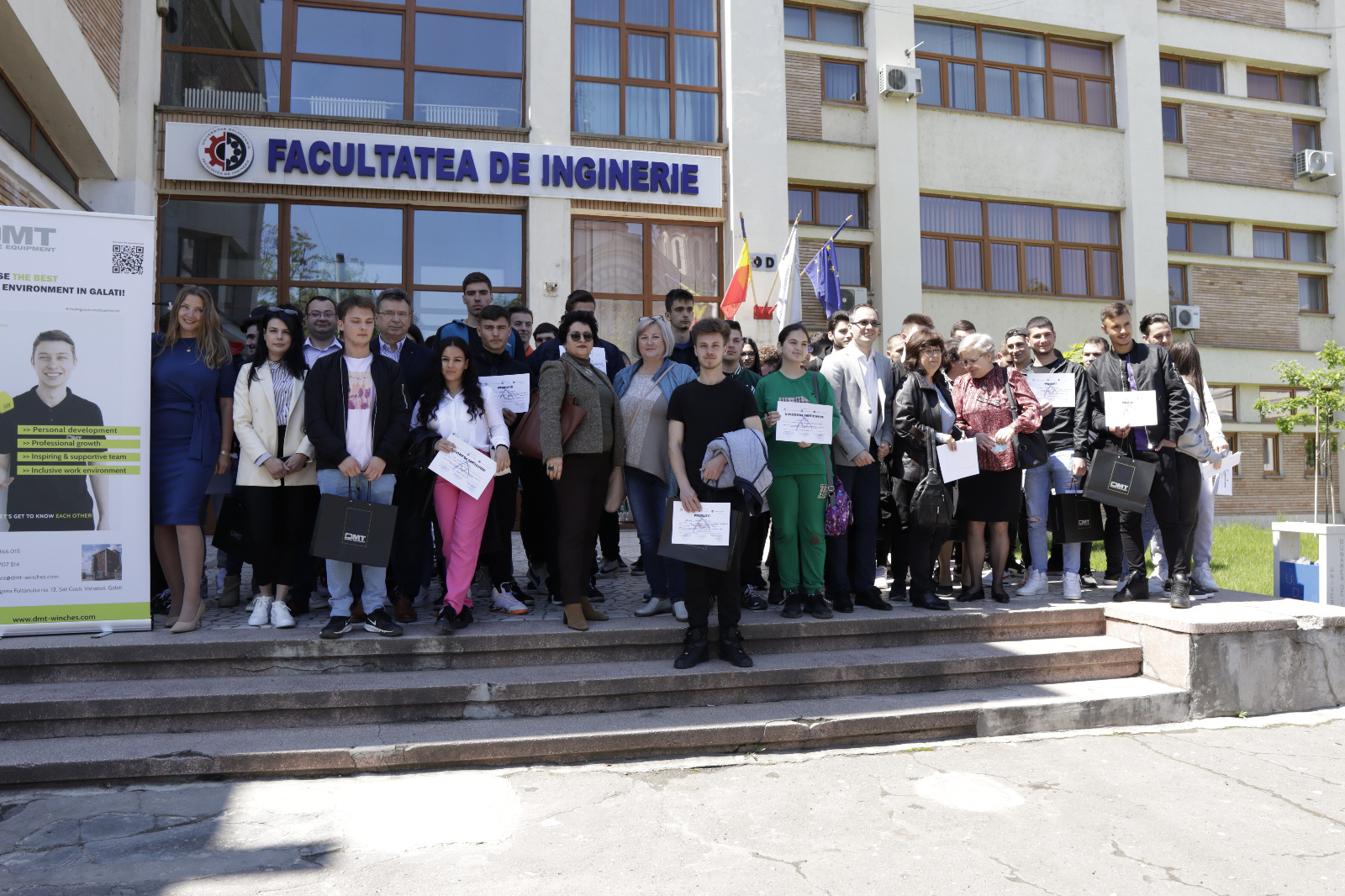 Peste 100 de elevi din Galaţi, Brăila şi Tulcea au participat la Concursul Tehnic Mihai Honorius Teodorescu 2023