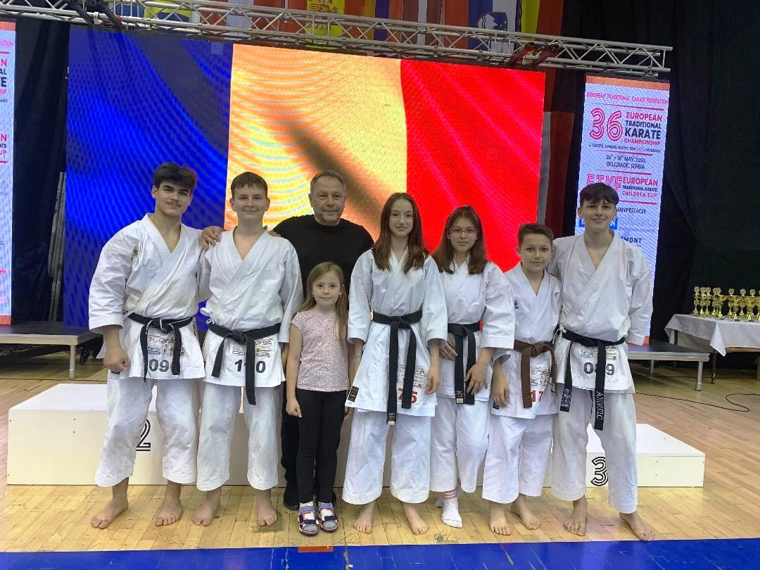 Karateka gălăţeni de la Meikyo au fost la înălţime la Europenele de la Belgrad