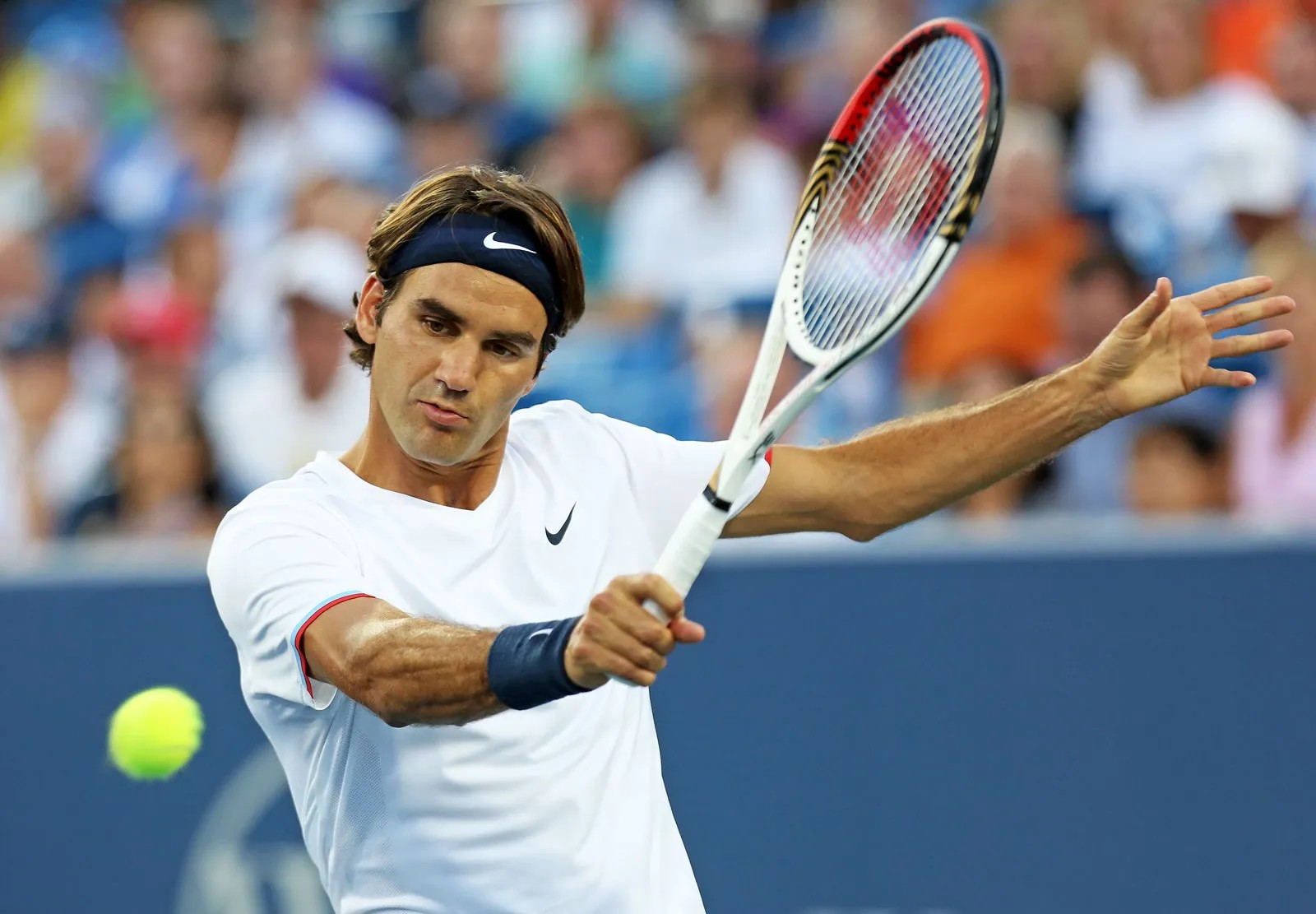 Roger Federer, cel mai mare jucător de tenis din istorie (sondaj)