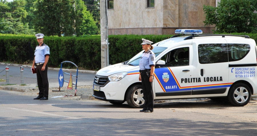 Poliţiştii locali, la "pândă" în weekend şi luni pe străzi "cheie" din Galaţi