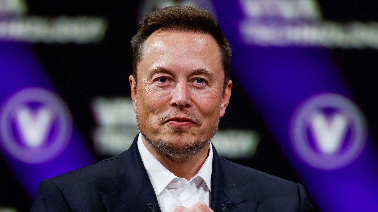 Elon Musk lansează xAI, o nouă companie în domeniul inteligenţei artificiale