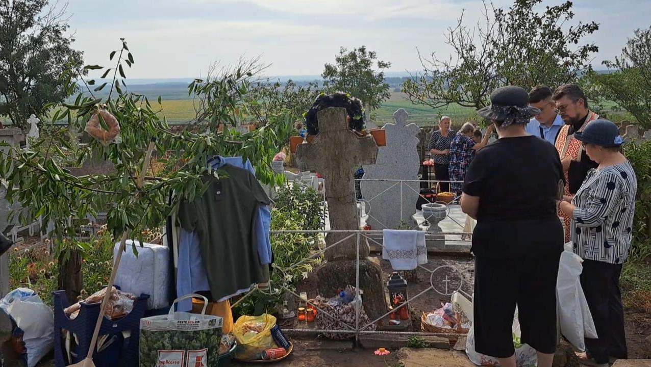 Galaţi: Pomul Sfântului Ilie, un obicei unic în ţară păstrat bine în sate din judeţ (FOTO)