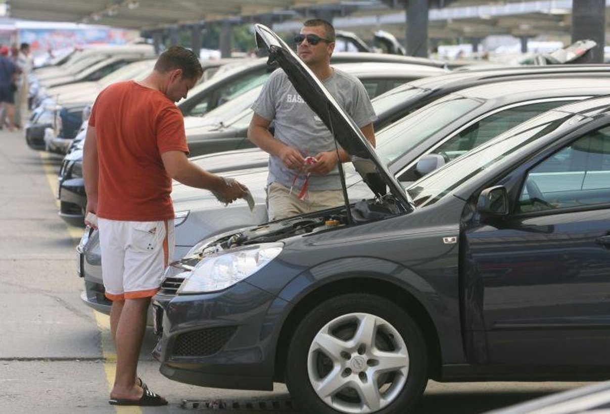 Maşinile second hand vândute în România s-au scumpit