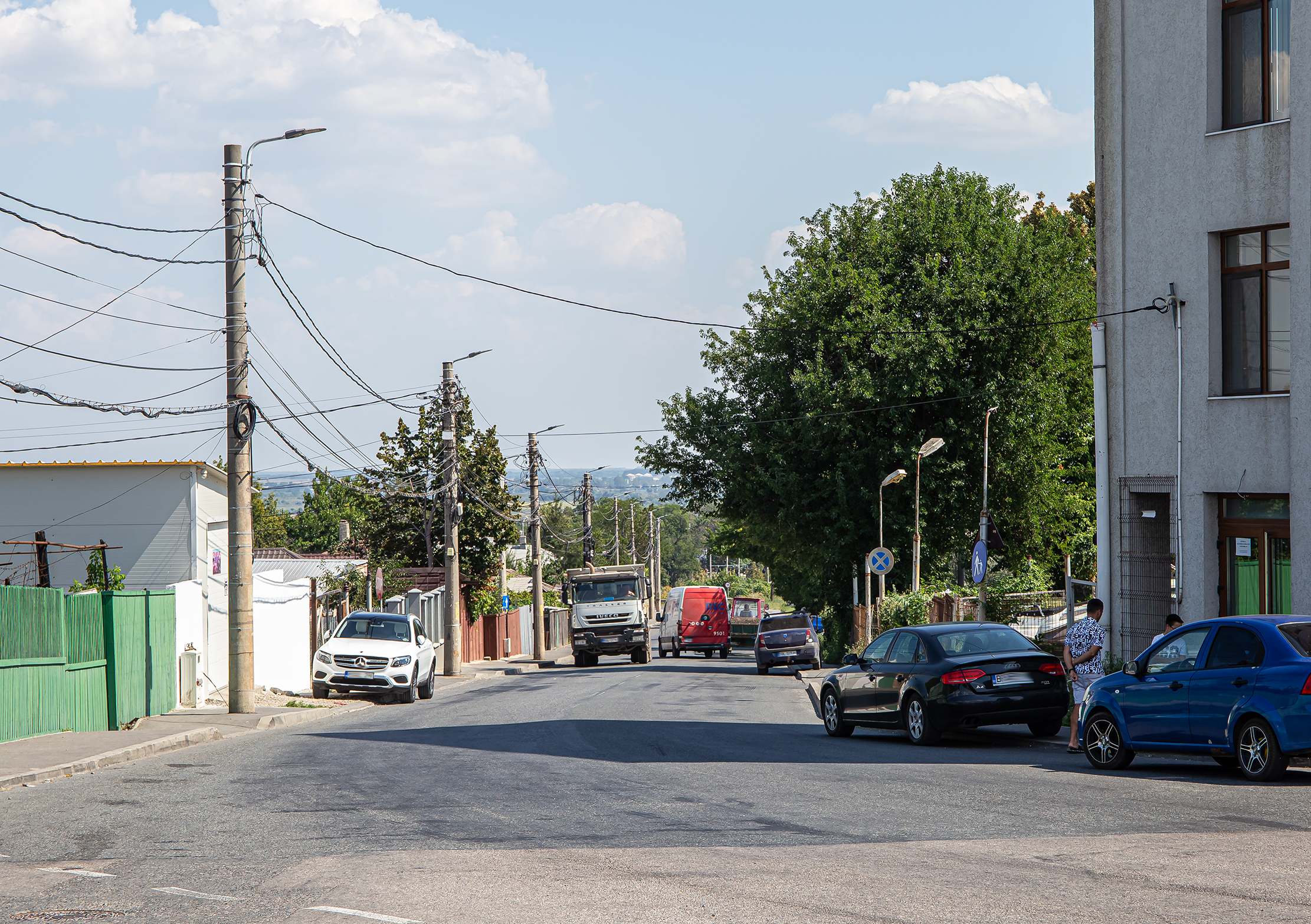 Reţea de canalizare pentru prima dată pe mai multe străzi din Bariera Traian (FOTO)